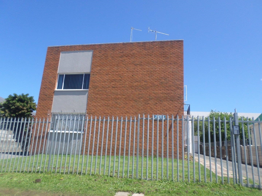 2 Bedroom Property for Sale in Southernwood Eastern Cape